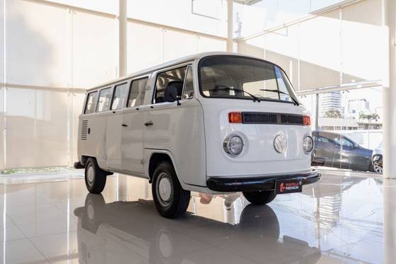 VOLKSWAGEN KOMBI 1.6 STD 8V ÁLCOOL 3P MANUAL